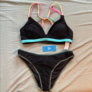 Cupshe Black and Blue Bikini with Classic Cut